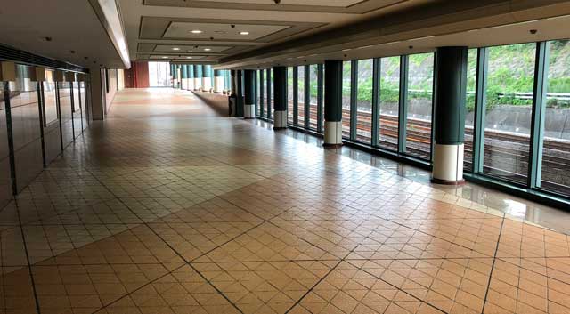 恵比寿ガーデンプレイスへ向かう地下通路の写真